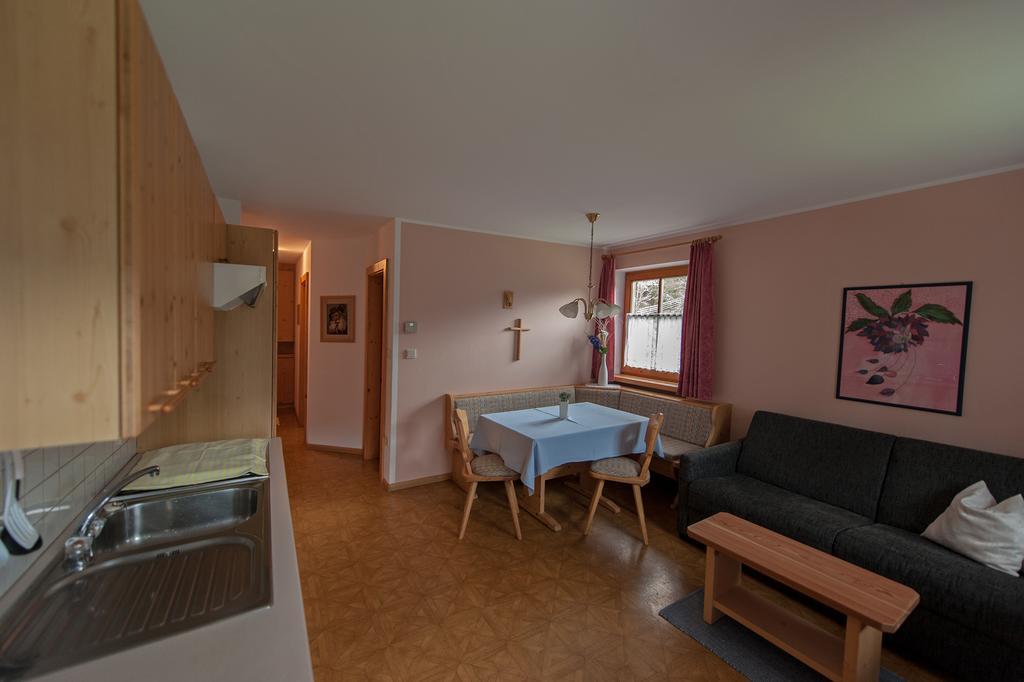 Haus Waldruhe Apartment San Candido Cameră foto