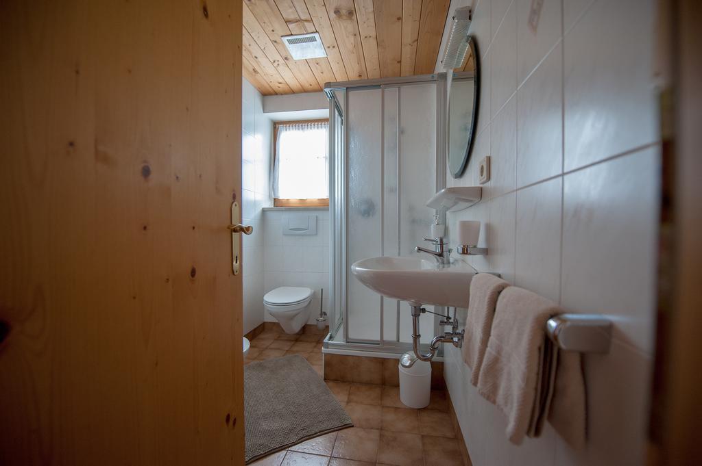 Haus Waldruhe Apartment San Candido Cameră foto