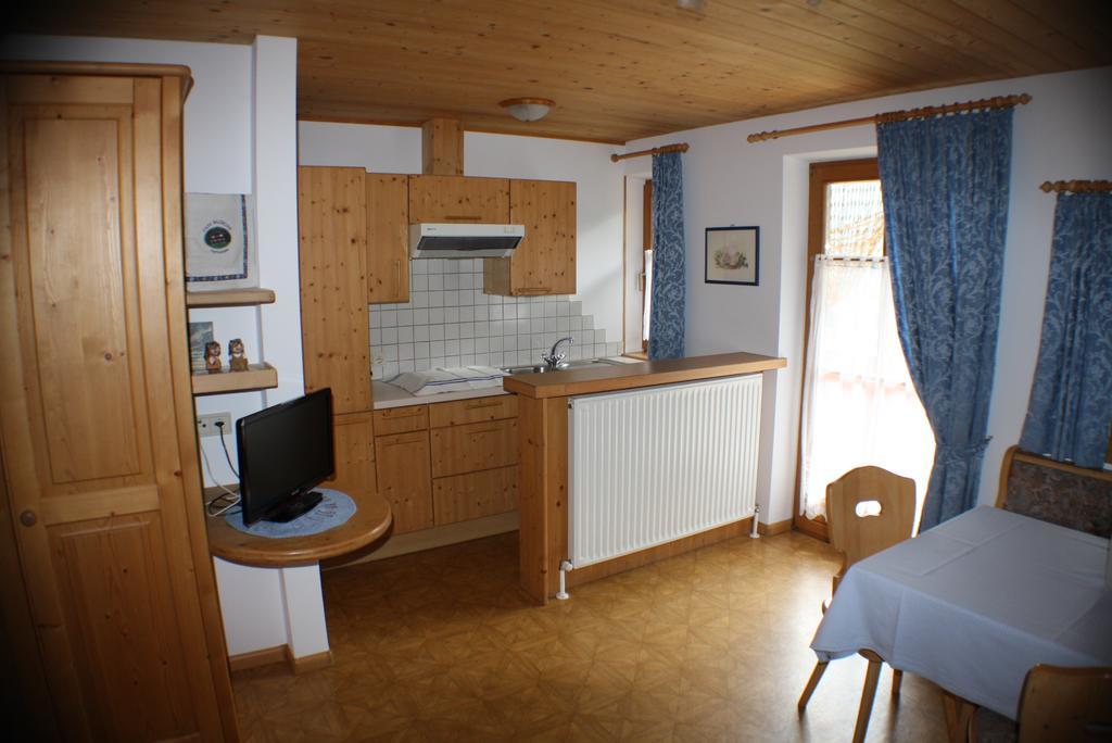 Haus Waldruhe Apartment San Candido Cameră foto